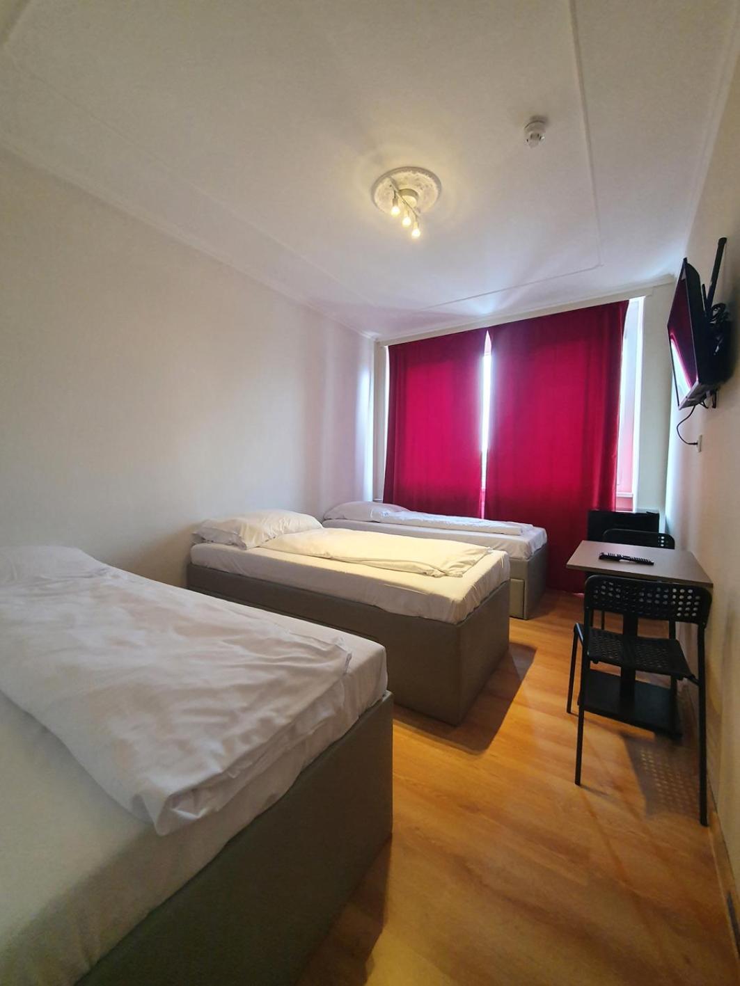 R&b Hotel